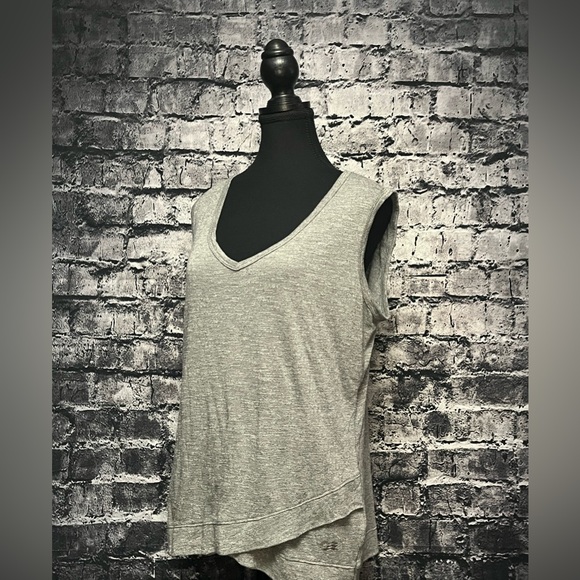 Princess Cruises Top - Picture 5 of 6